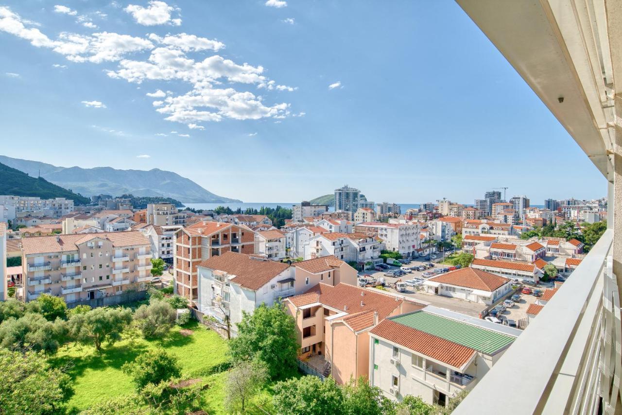 Apartment Sea View In